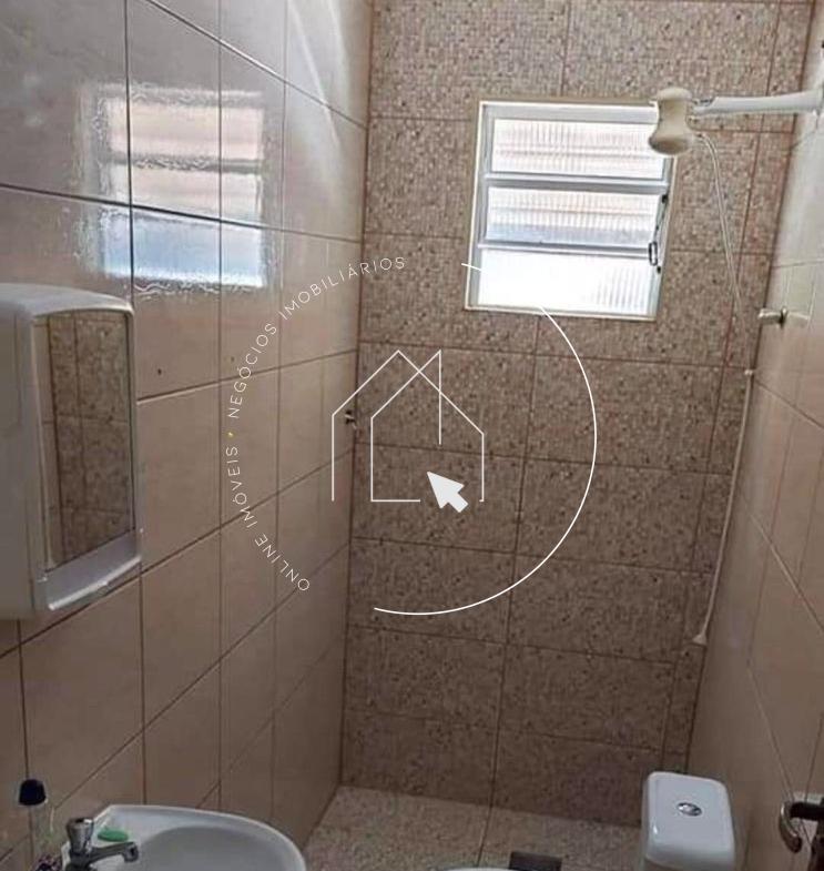 743