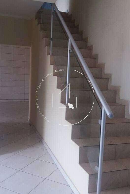 528