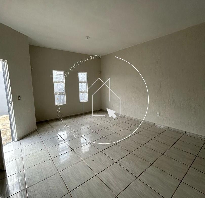 810