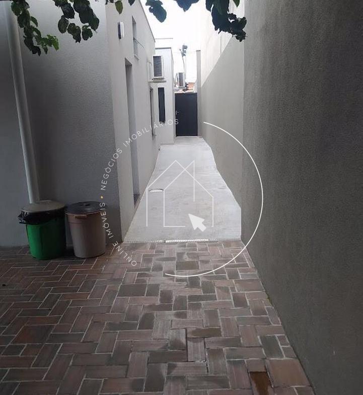 721