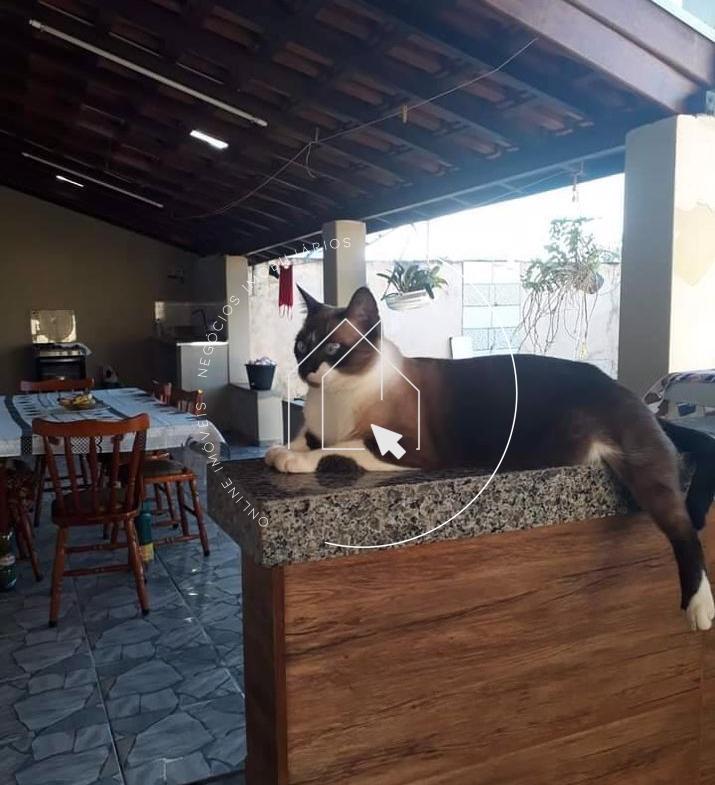 715