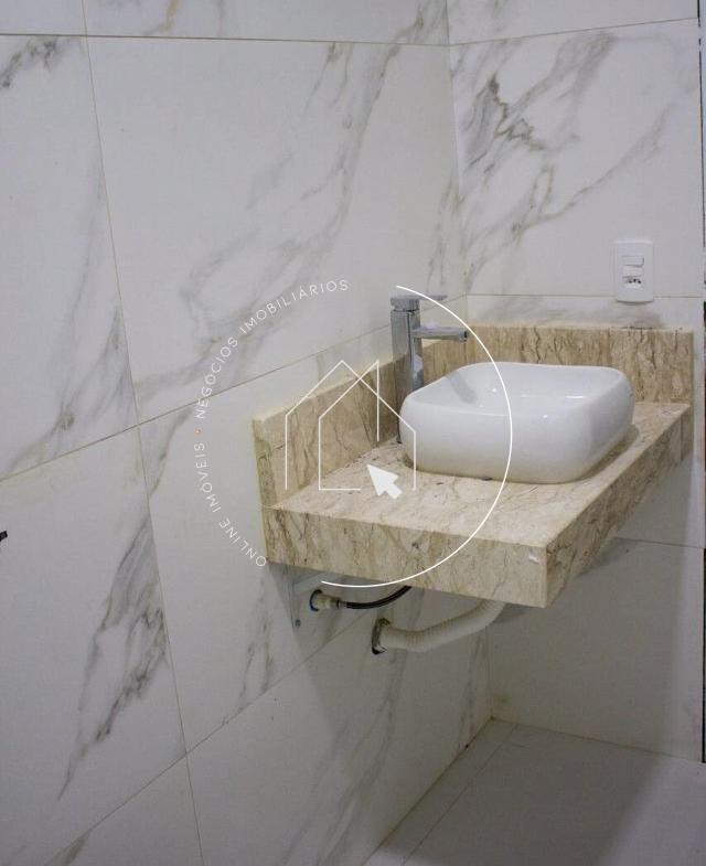 640